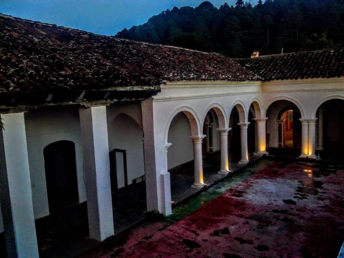 Fandango Hostel ซานกริสโตบัล เด ลาสกาซาส ภายนอก รูปภาพ